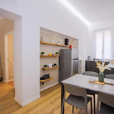 Feltrinelli * Módena