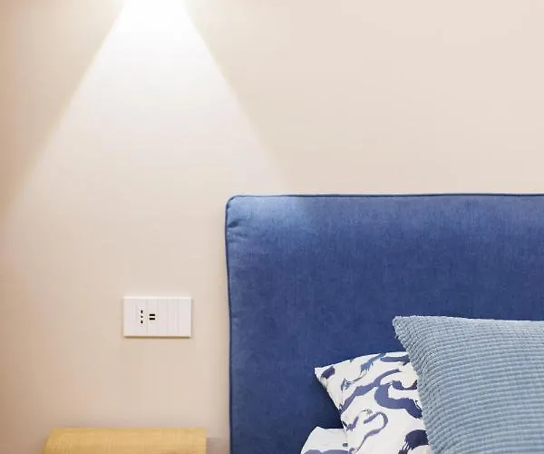 Feltrinelli * Módena